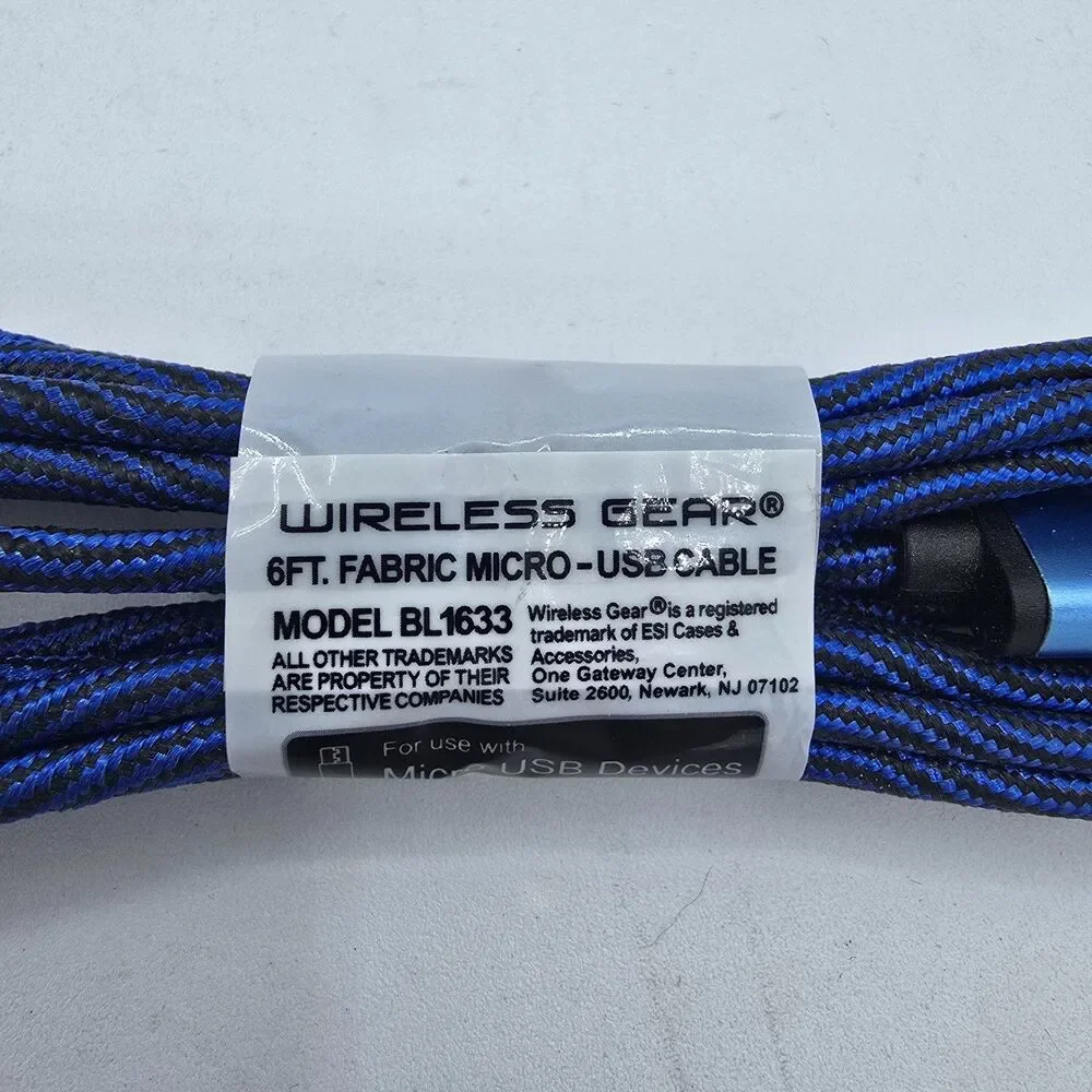 Wireless Gear 6 ft micro usb sync and charge cable. Fabric material.